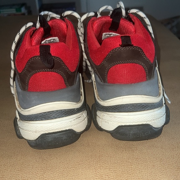 Balenciaga Triple S - Picture 4 of 6